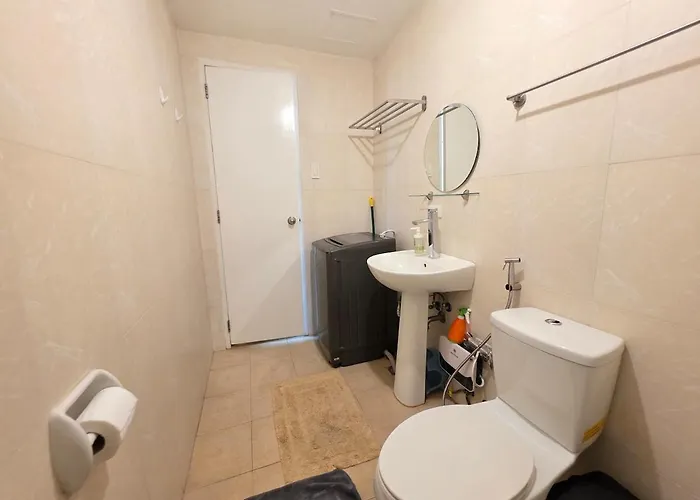 Bgc Cosy Flat Near Highstreet And Shangrila *